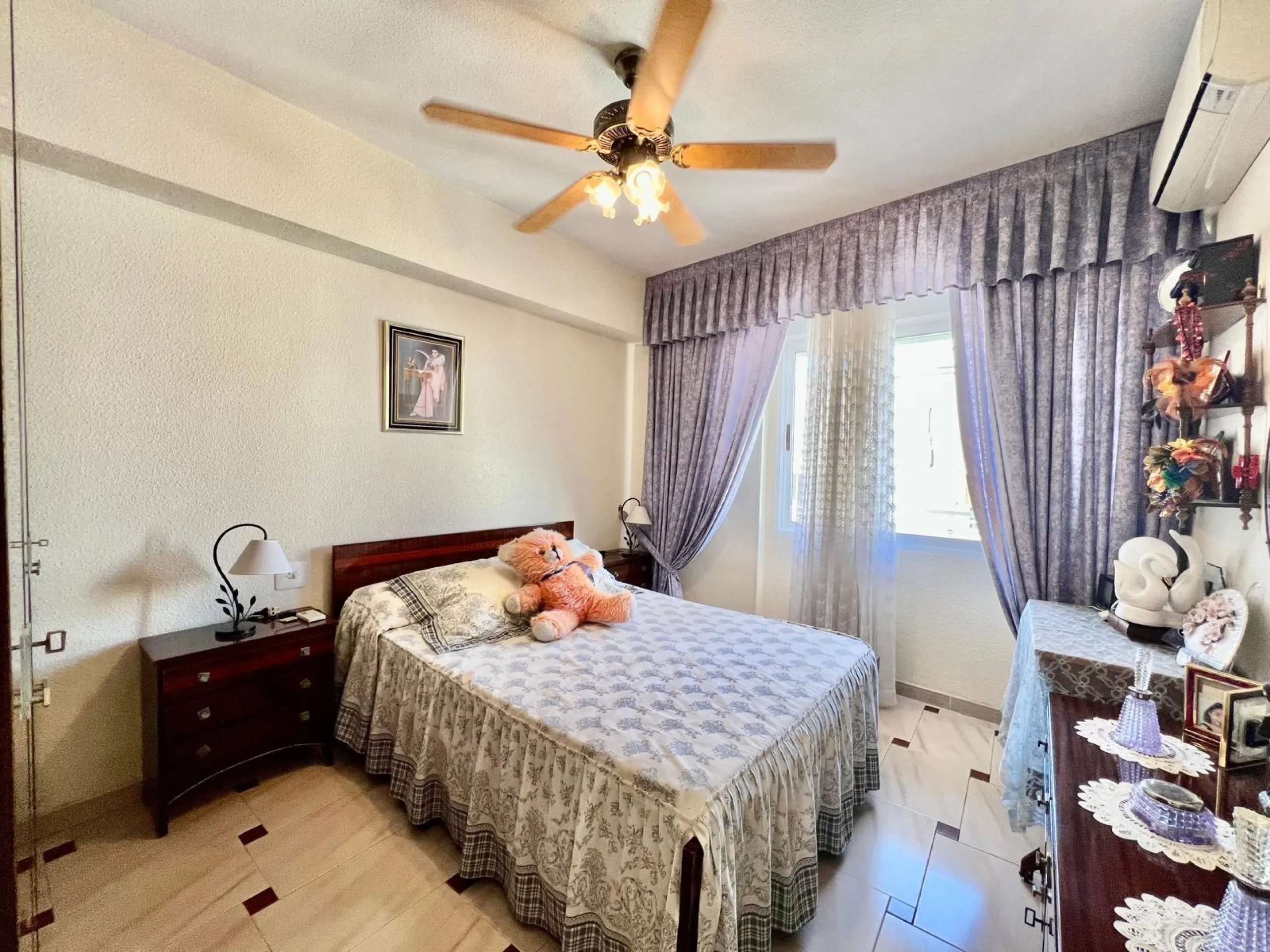 ESPACIOSA VIVIENDA A ESCASOS 350m DEL PUERTO DE SANTA POLA