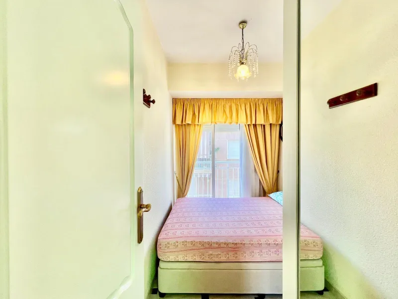 ESPACIOSA VIVIENDA A ESCASOS 350m DEL PUERTO DE SANTA POLA