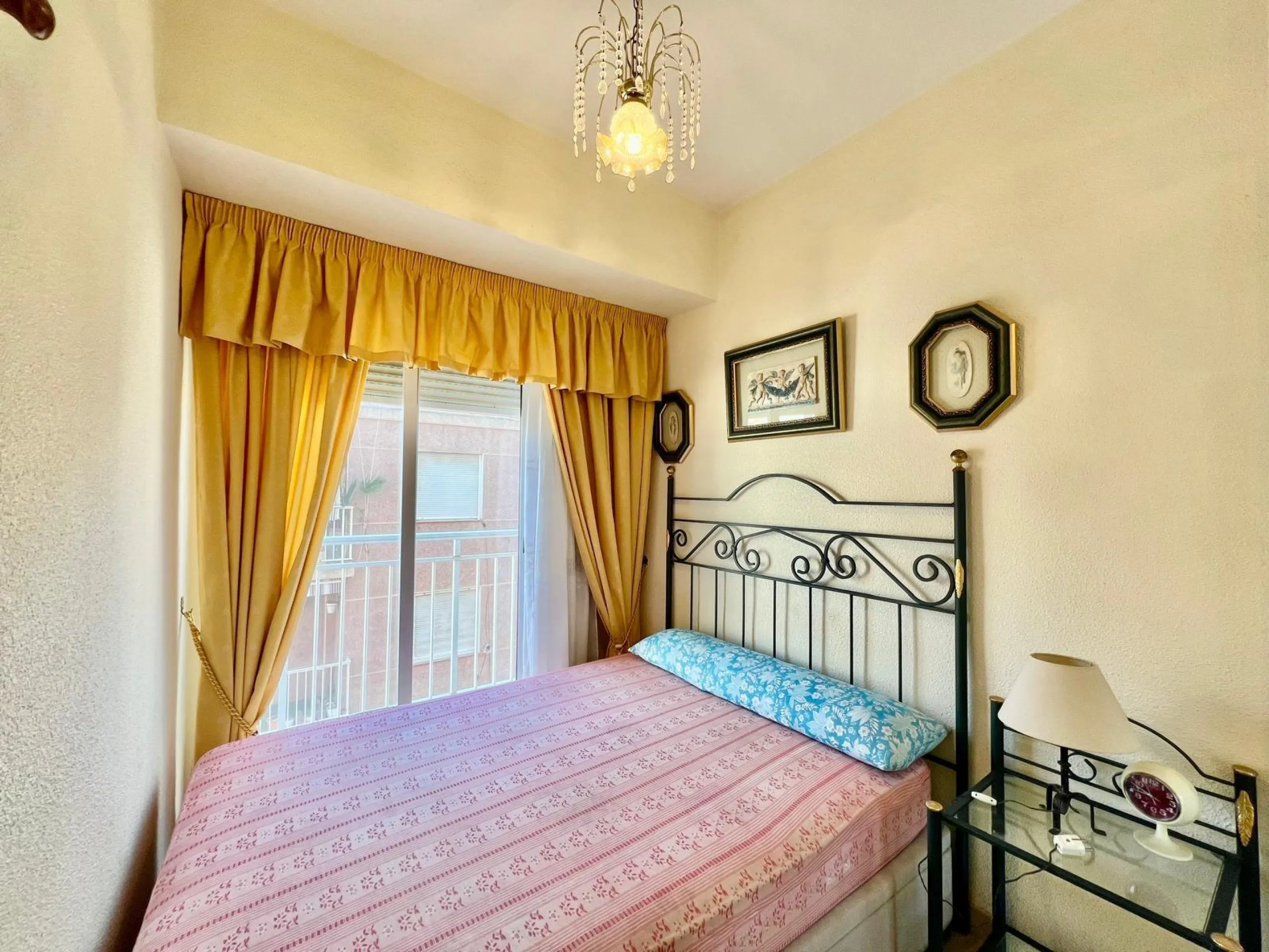 ESPACIOSA VIVIENDA A ESCASOS 350m DEL PUERTO DE SANTA POLA