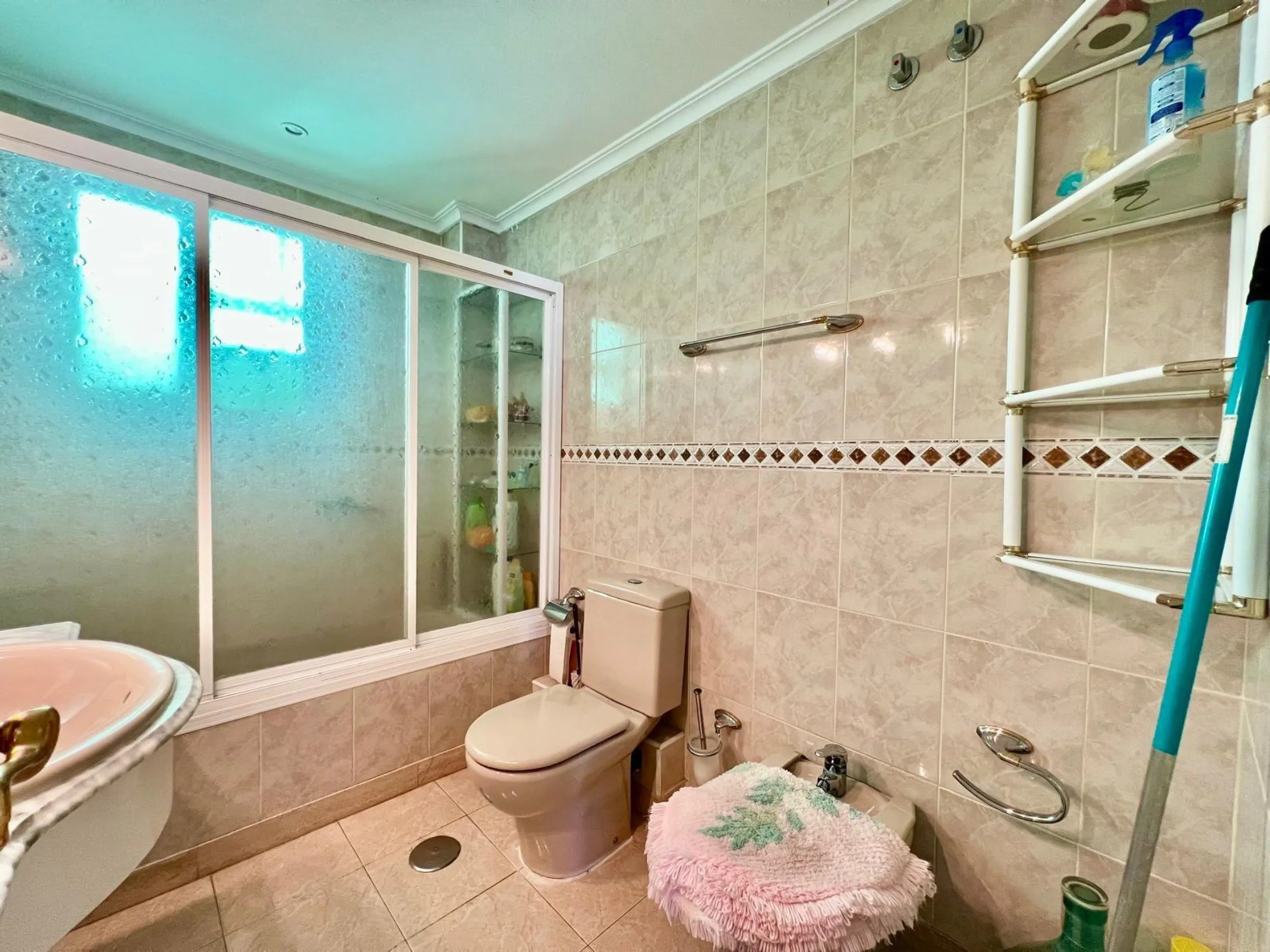 ESPACIOSA VIVIENDA A ESCASOS 350m DEL PUERTO DE SANTA POLA