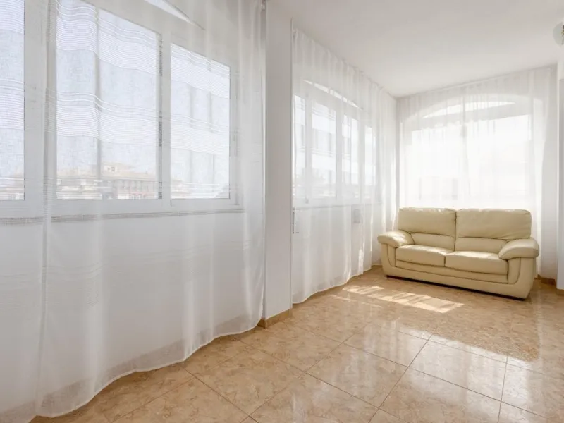 IMPECABLE VIVIENDA DE 2 HABITACIONES CON VISTAS DESPEJADAS + PISCINA EN TORREBLANCA