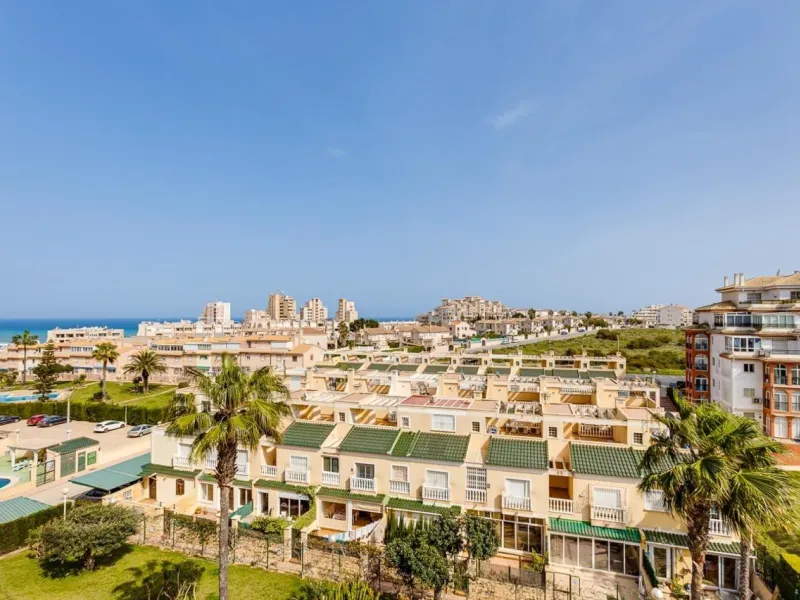IMPECABLE VIVIENDA DE 2 HABITACIONES CON VISTAS DESPEJADAS + PISCINA EN TORREBLANCA