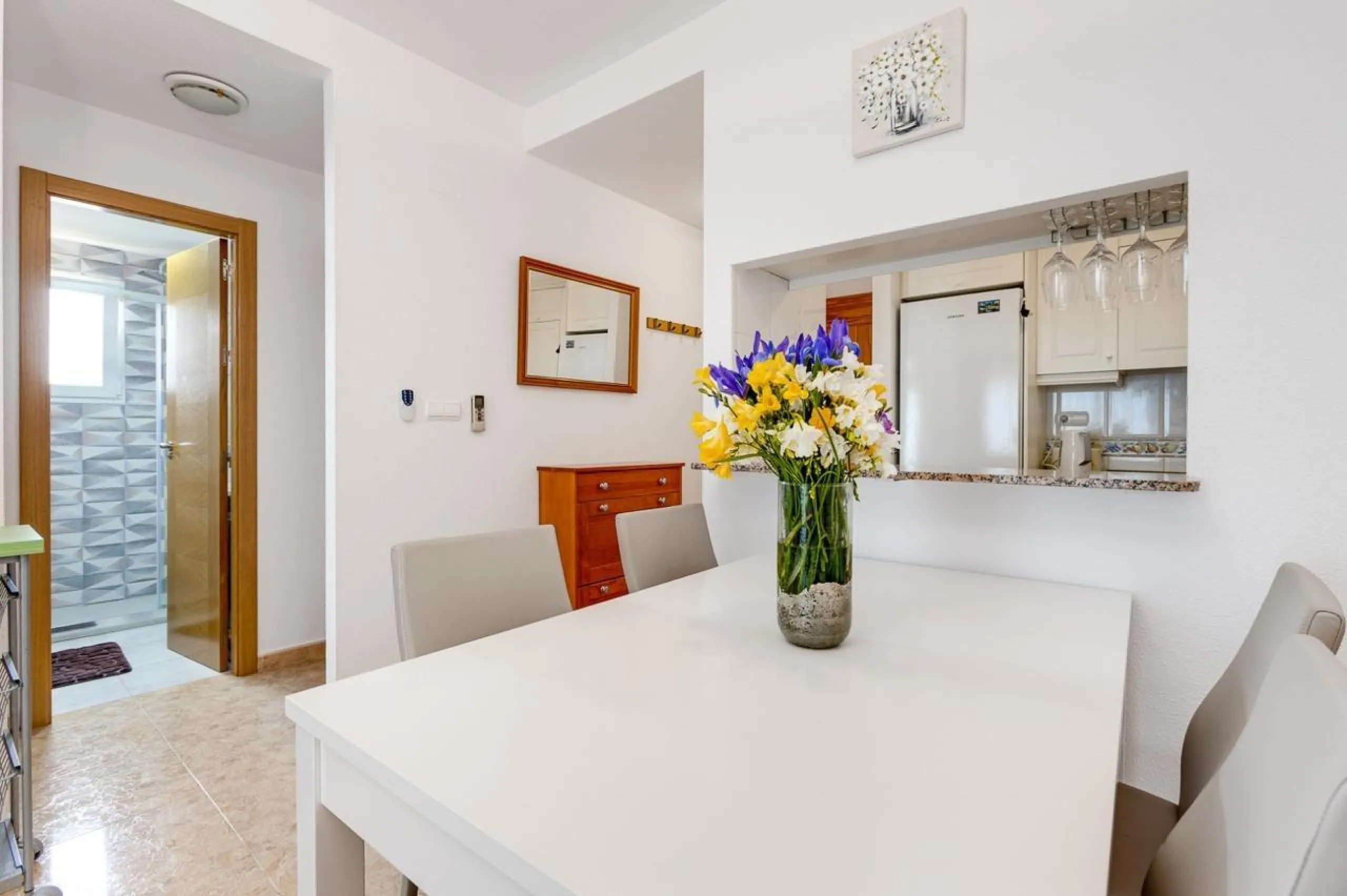 IMPECABLE VIVIENDA DE 2 HABITACIONES CON VISTAS DESPEJADAS + PISCINA EN TORREBLANCA