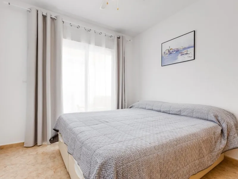 IMPECABLE VIVIENDA DE 2 HABITACIONES CON VISTAS DESPEJADAS + PISCINA EN TORREBLANCA