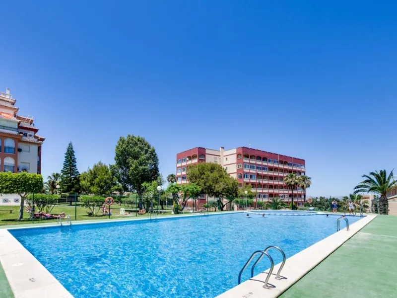 IMPECABLE VIVIENDA DE 2 HABITACIONES CON VISTAS DESPEJADAS + PISCINA EN TORREBLANCA