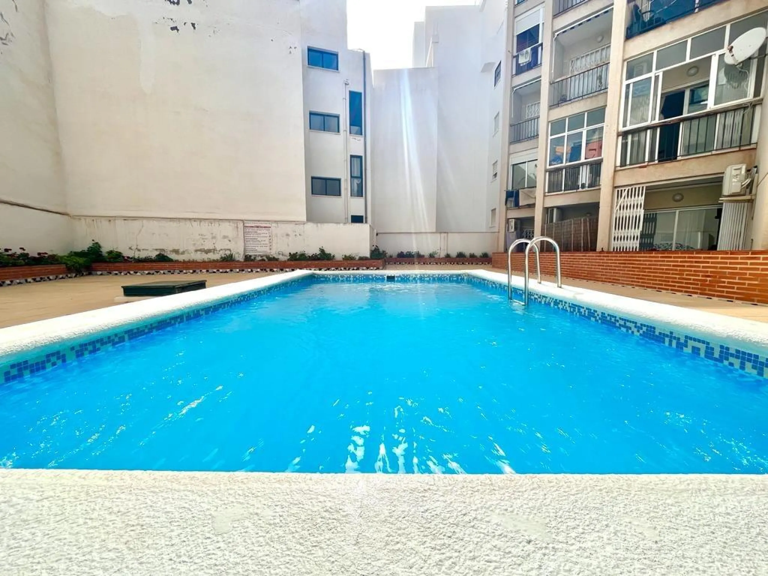 ESTUDIO ESPACIOSO CON PISCINA A 450m DE LA PLAYA EN PLENA AV HABANERAS