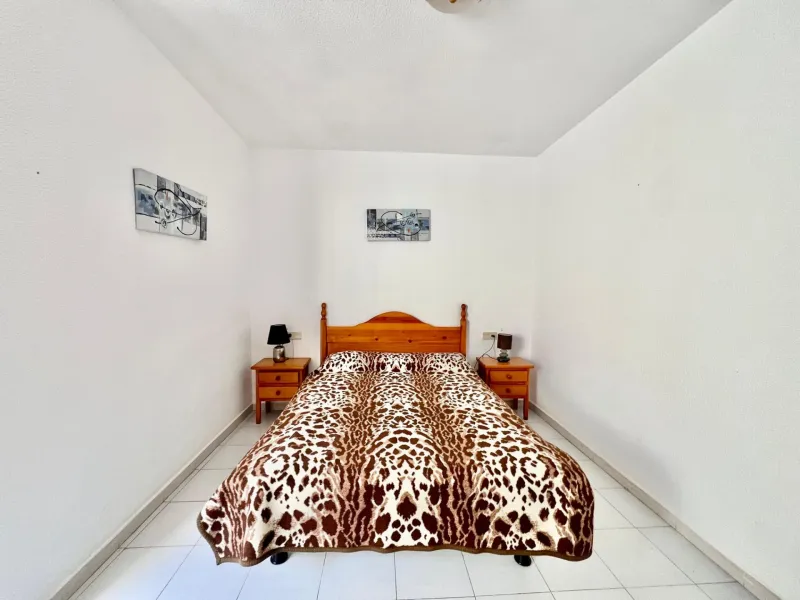 ÁTICO DE 1 HABITACIÓN CON AMPLIA TERRAZA Y VISTAS DESPEJADAS, A 550m DE LA PLAYA