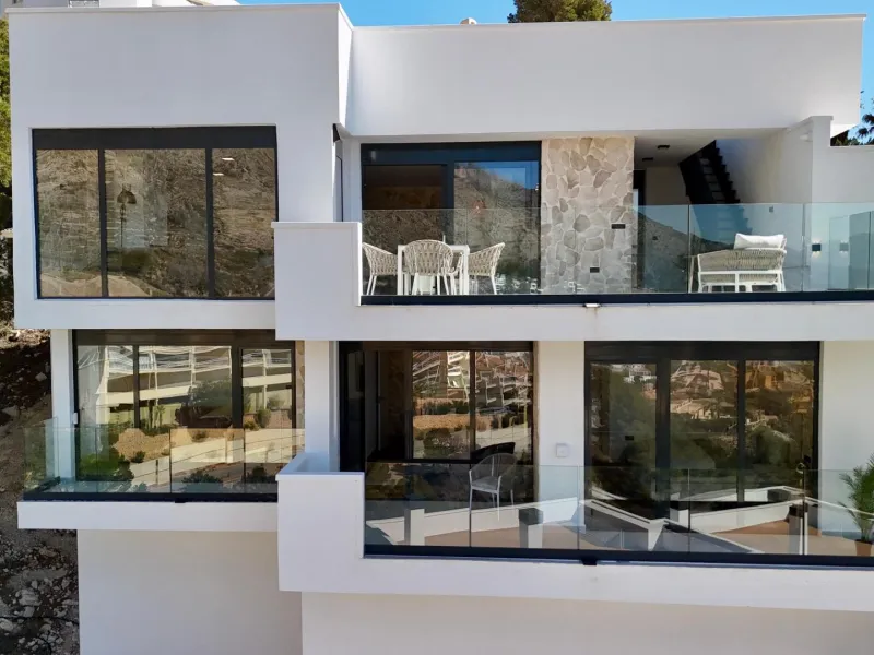 Villa moderna con vistas panorámicas al mar en Sierra de Altea – Costa Blanca