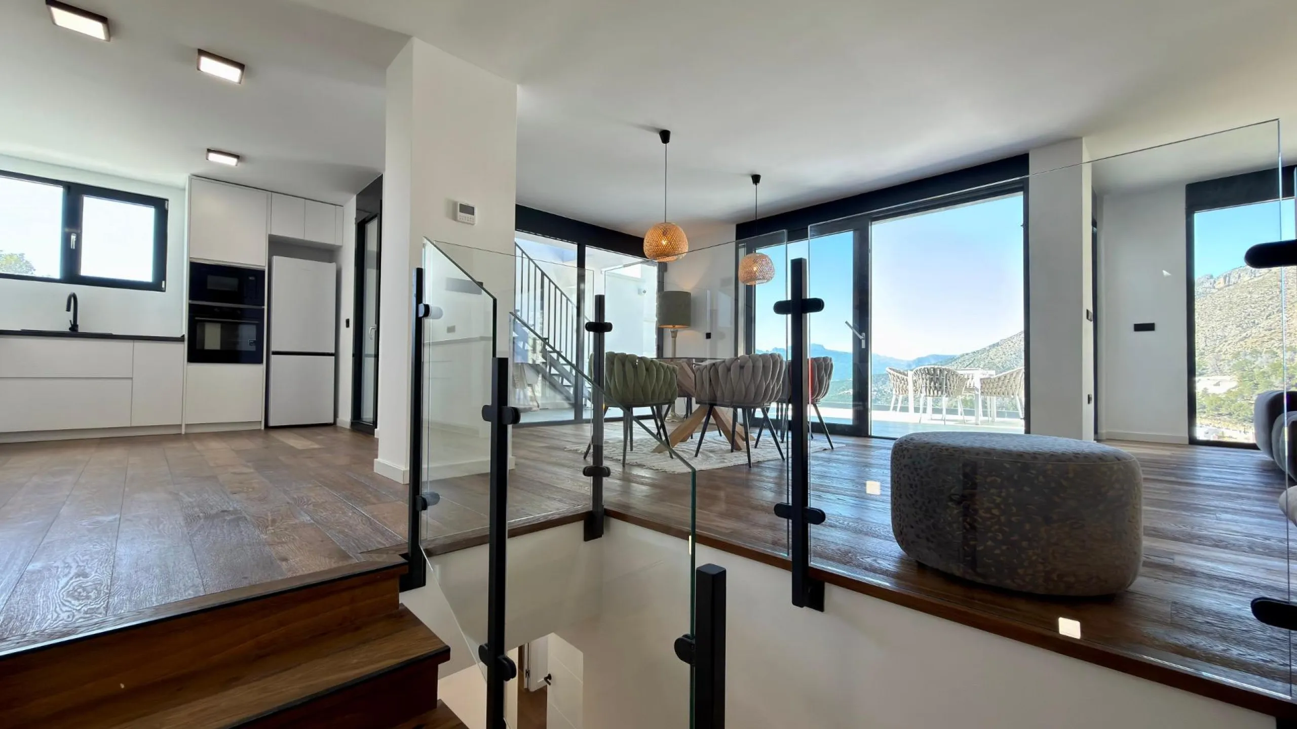 Villa moderna con vistas panorámicas al mar en Sierra de Altea – Costa Blanca