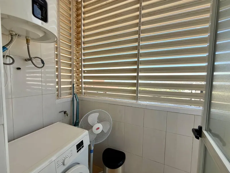 Renovated penthouse with sea views, 3 bedrooms, 2 bathrooms, parking and pool