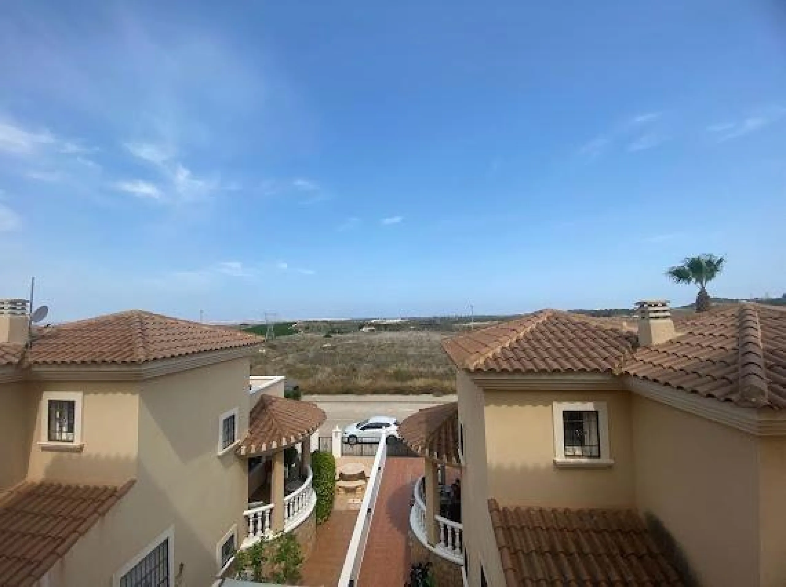 Exclusivo Adosado en San Miguel de Salinas - Ideal para Vivir