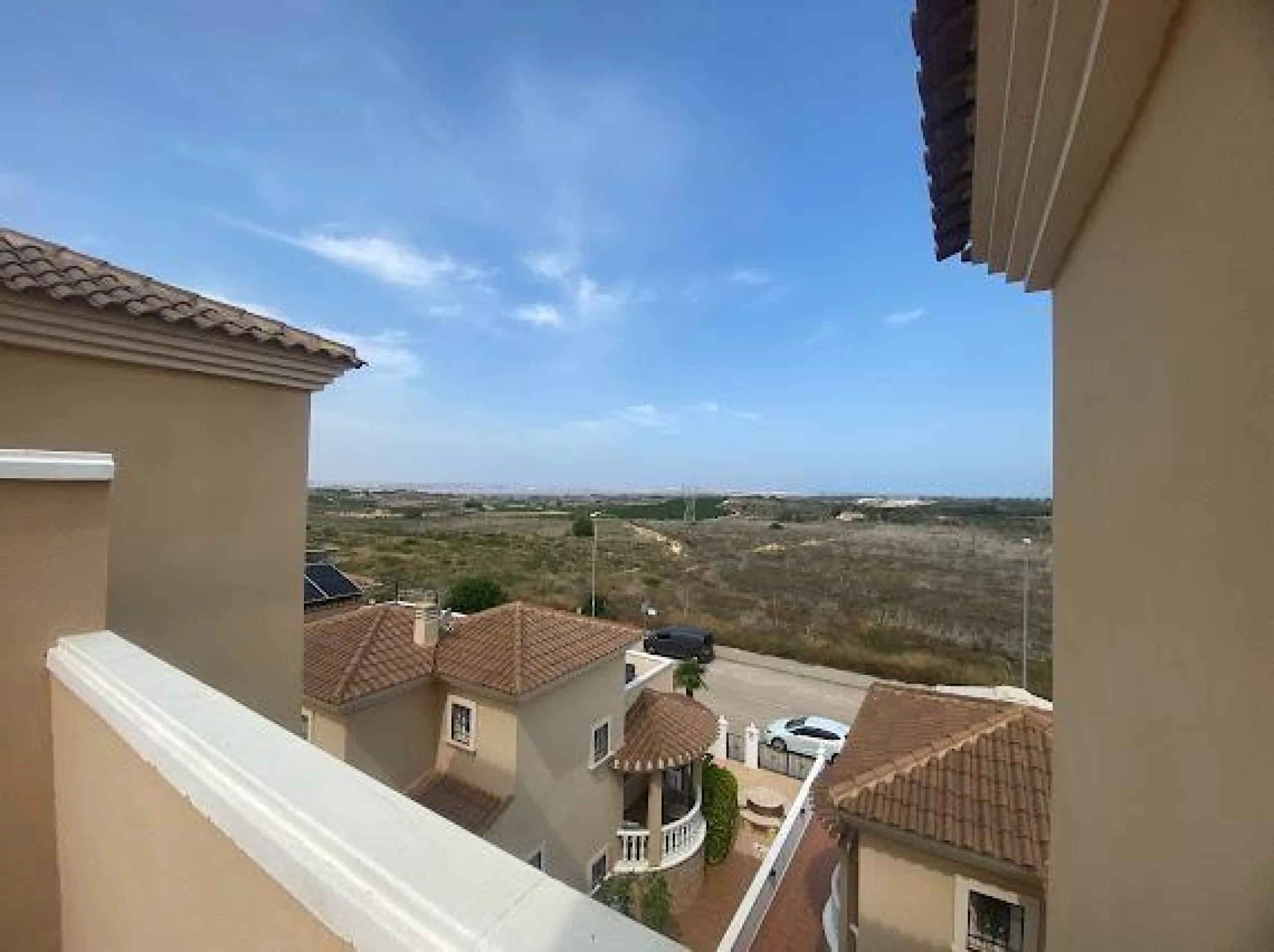 Exclusivo Adosado en San Miguel de Salinas - Ideal para Vivir
