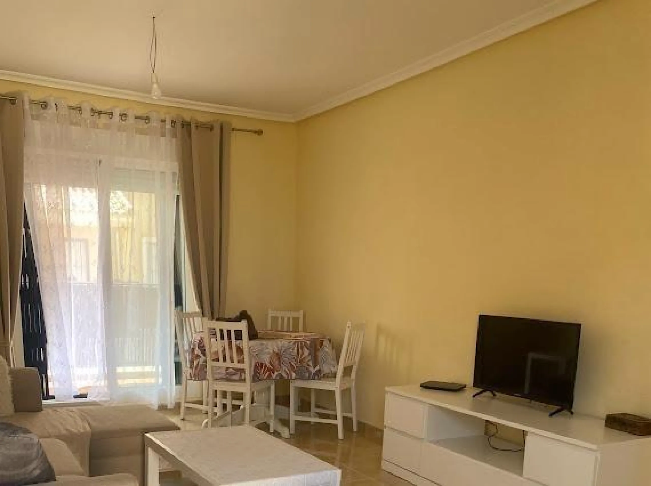 Exclusivo Adosado en San Miguel de Salinas - Ideal para Vivir