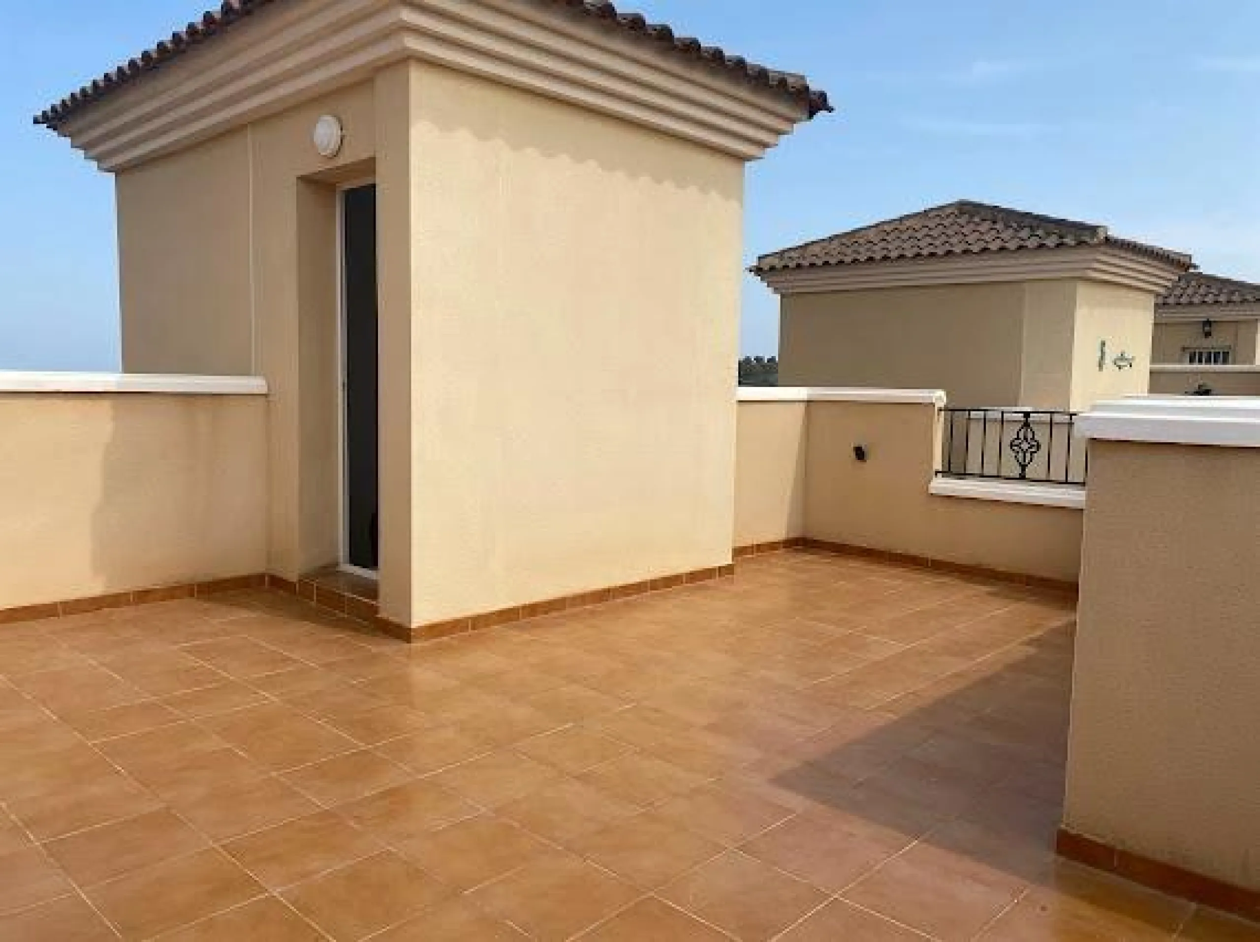 Exclusivo Adosado en San Miguel de Salinas - Ideal para Vivir