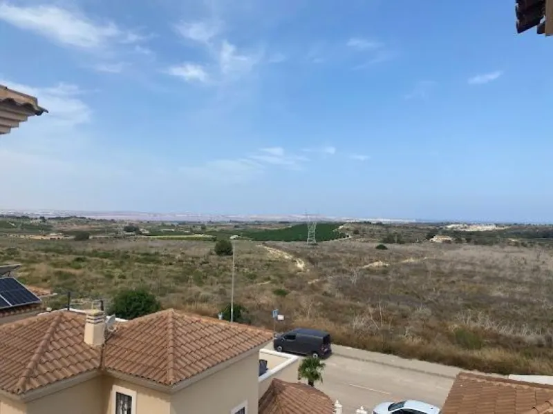 Exclusivo Adosado en San Miguel de Salinas - Ideal para Vivir