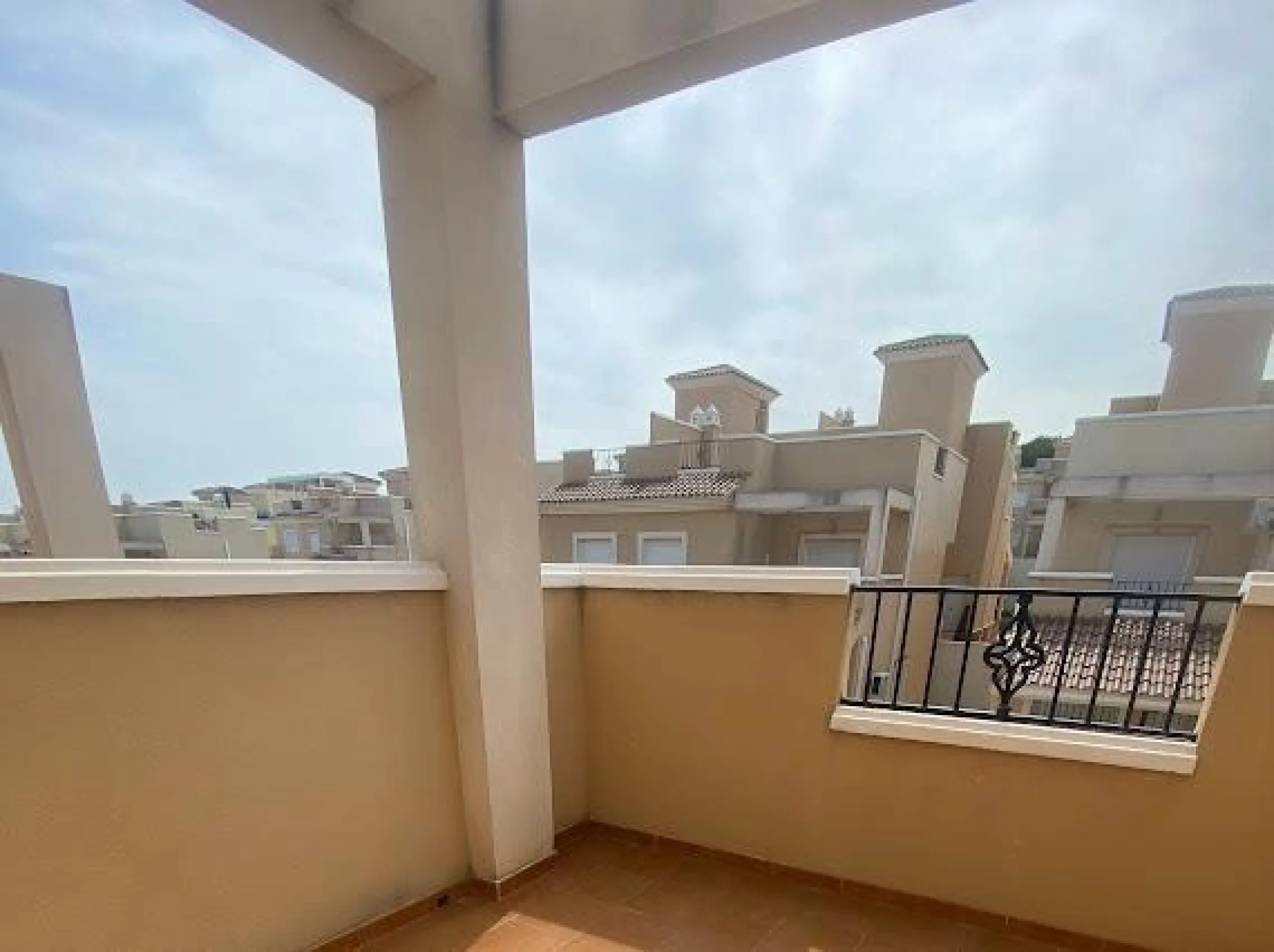Exclusivo Adosado en San Miguel de Salinas - Ideal para Vivir