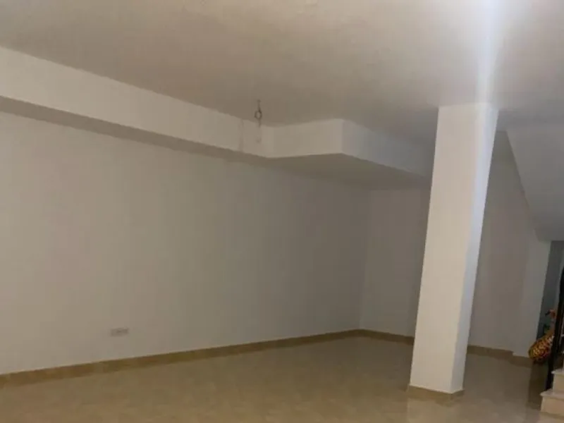 Exclusivo Adosado en San Miguel de Salinas - Ideal para Vivir