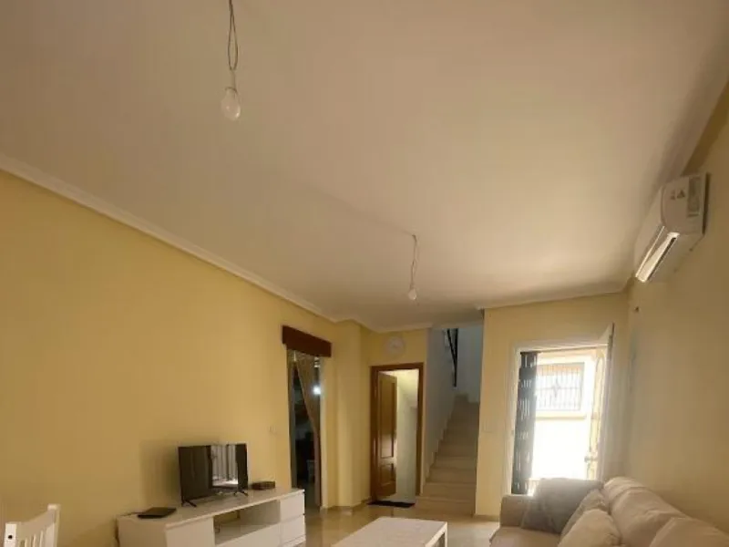 Exclusivo Adosado en San Miguel de Salinas - Ideal para Vivir
