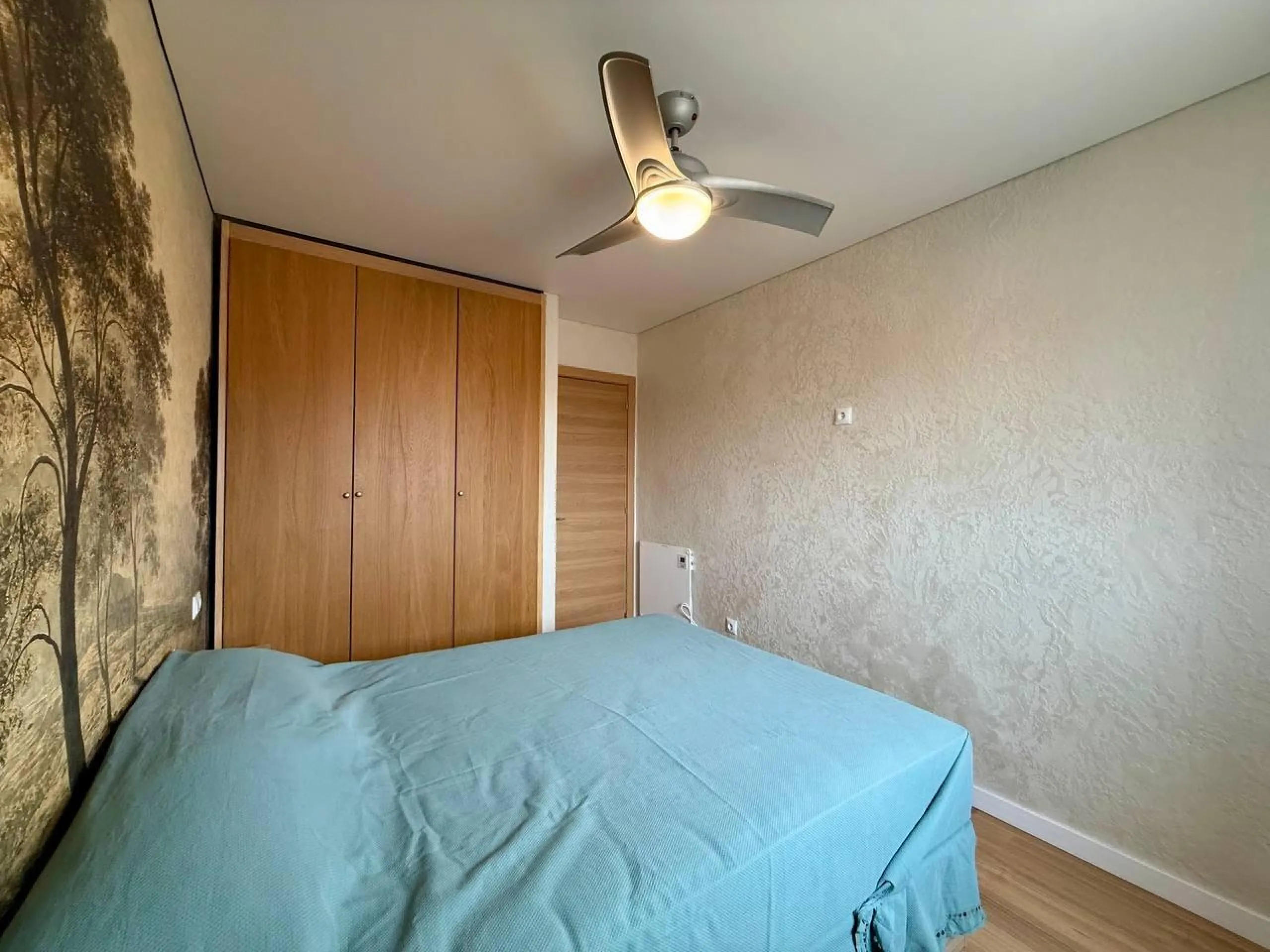 Exclusive Renovated Apartment with 2 Bedrooms, 1 Bathroom, and Pool, 250 m. from the Beach