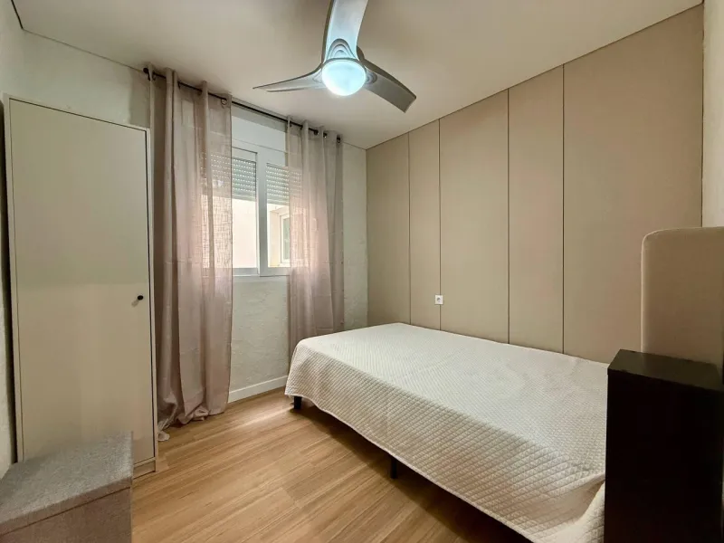 Exclusive Renovated Apartment with 2 Bedrooms, 1 Bathroom, and Pool, 250 m. from the Beach