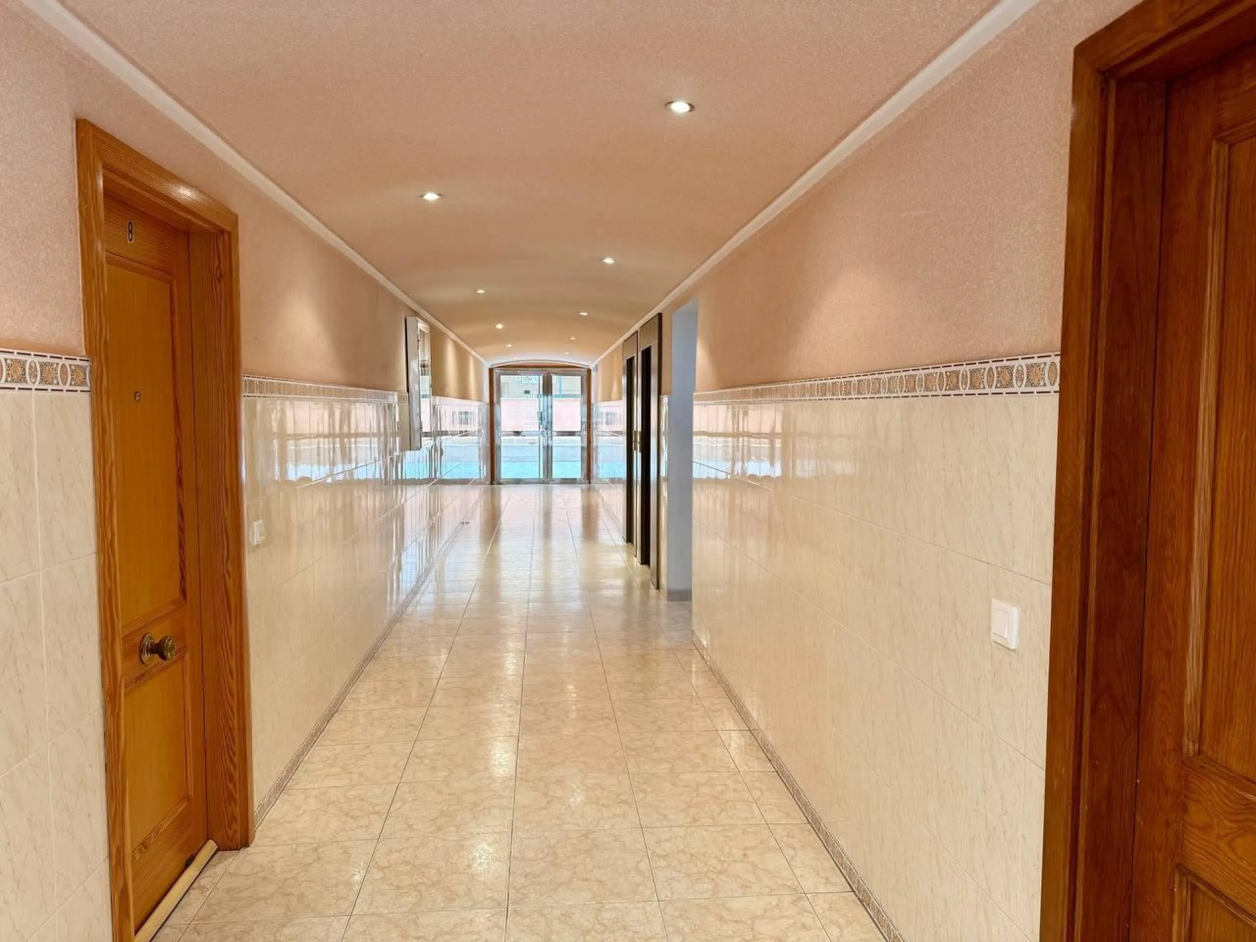 Exclusive Renovated Apartment with 2 Bedrooms, 1 Bathroom, and Pool, 250 m. from the Beach