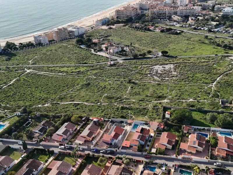 Chalet independiente en El Campello, a pocos minutos del mar 🌊