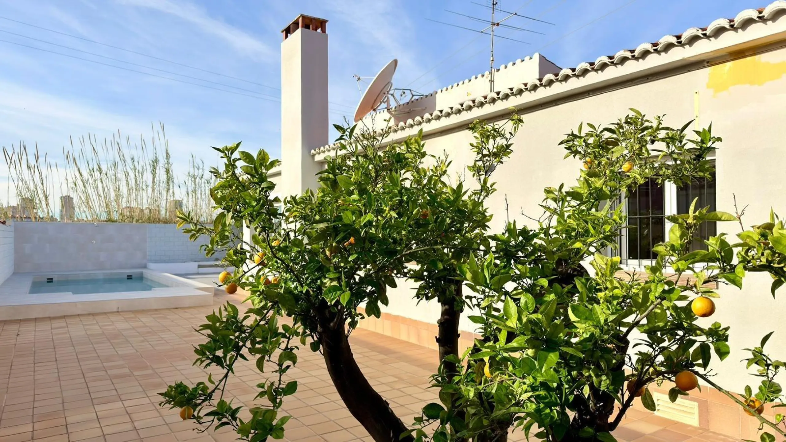 Chalet independiente en El Campello, a pocos minutos del mar 🌊