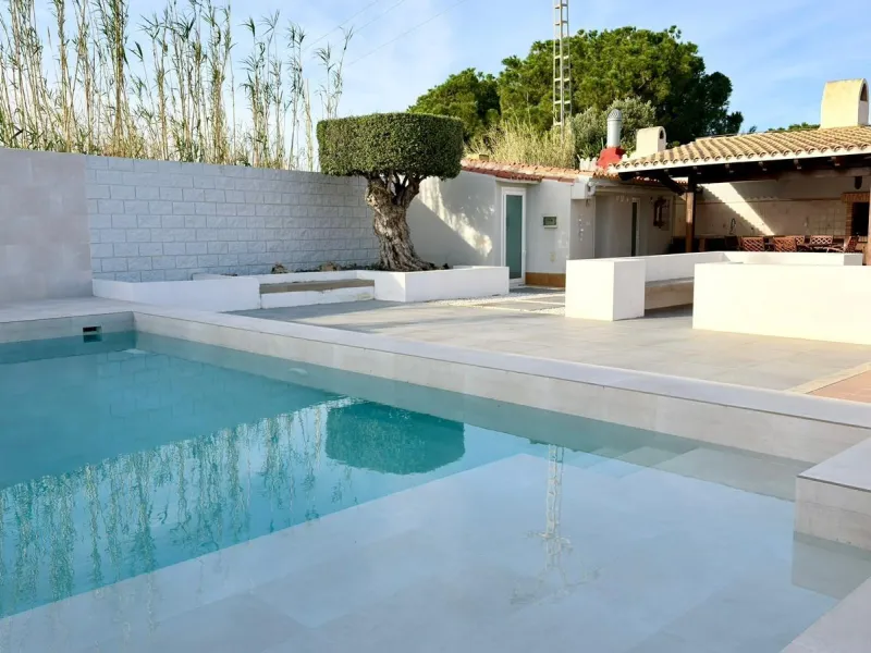Chalet independiente en El Campello, a pocos minutos del mar 🌊