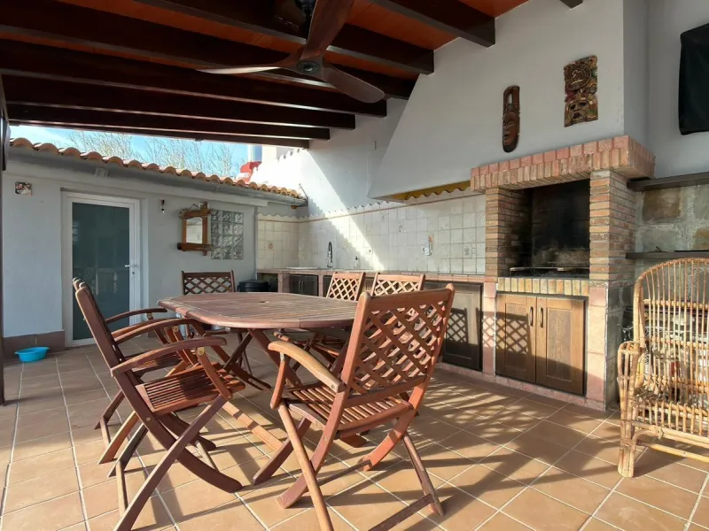 Chalet independiente en El Campello, a pocos minutos del mar 🌊