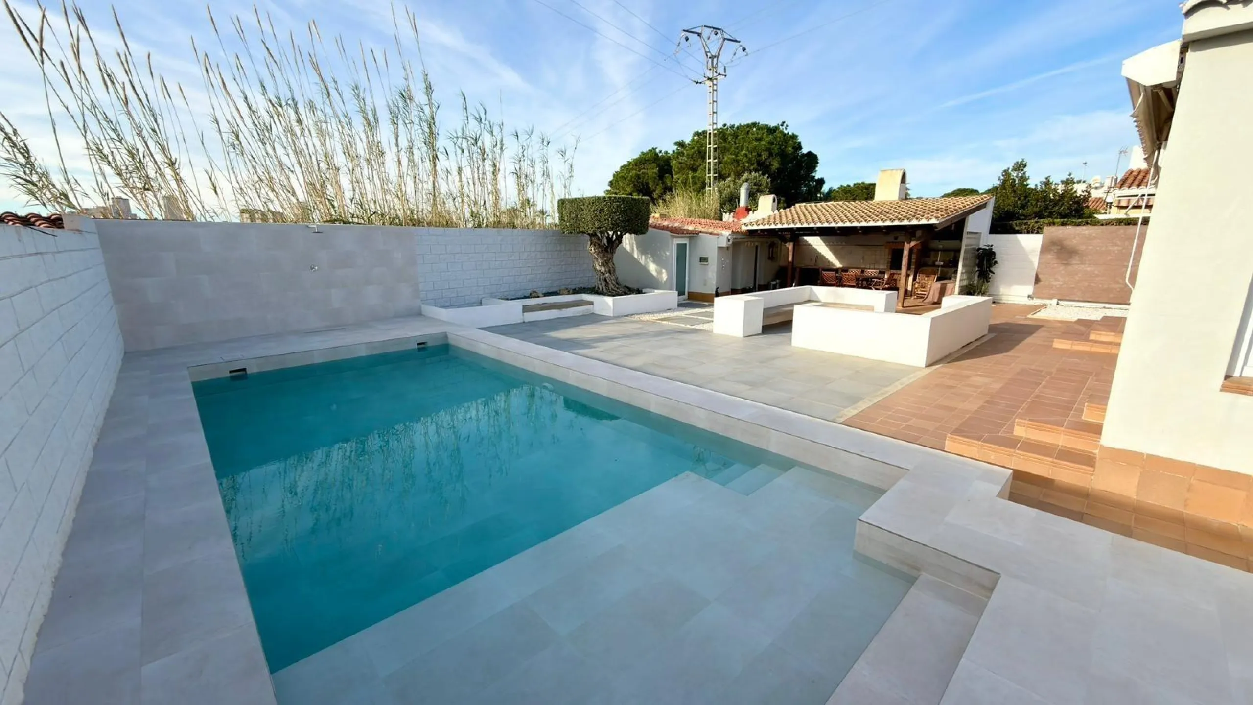 Chalet independiente en El Campello, a pocos minutos del mar 🌊