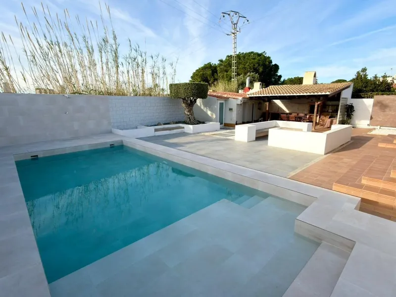 Chalet independiente en El Campello, a pocos minutos del mar 🌊