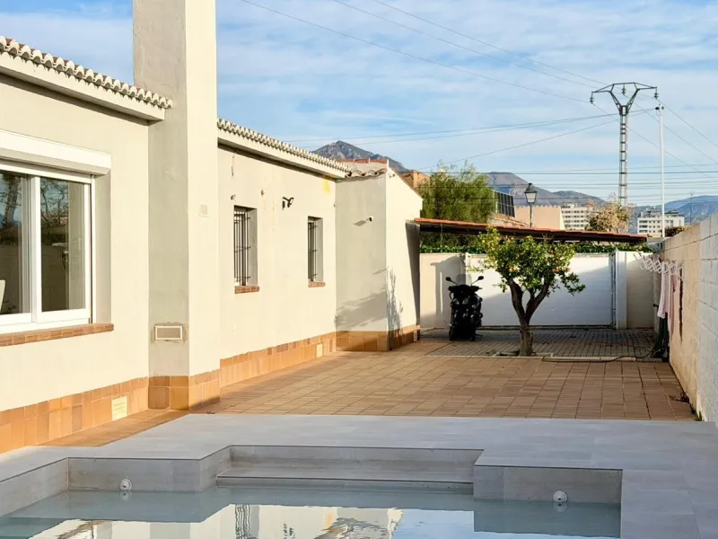 Chalet independiente en El Campello, a pocos minutos del mar 🌊