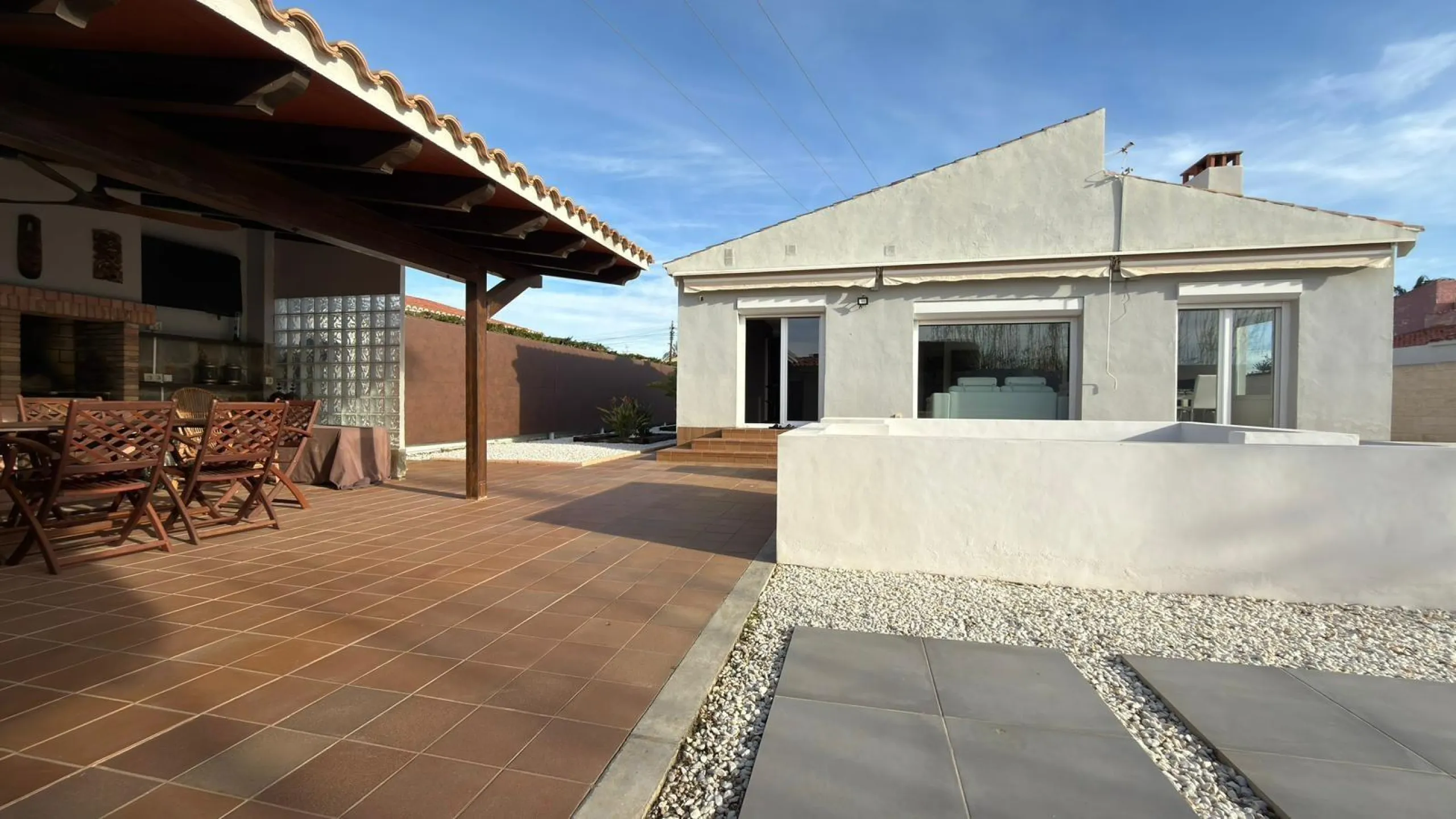 Chalet independiente en El Campello, a pocos minutos del mar 🌊