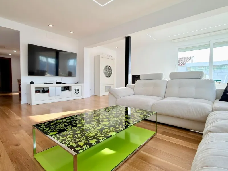 Chalet independiente en El Campello, a pocos minutos del mar 🌊