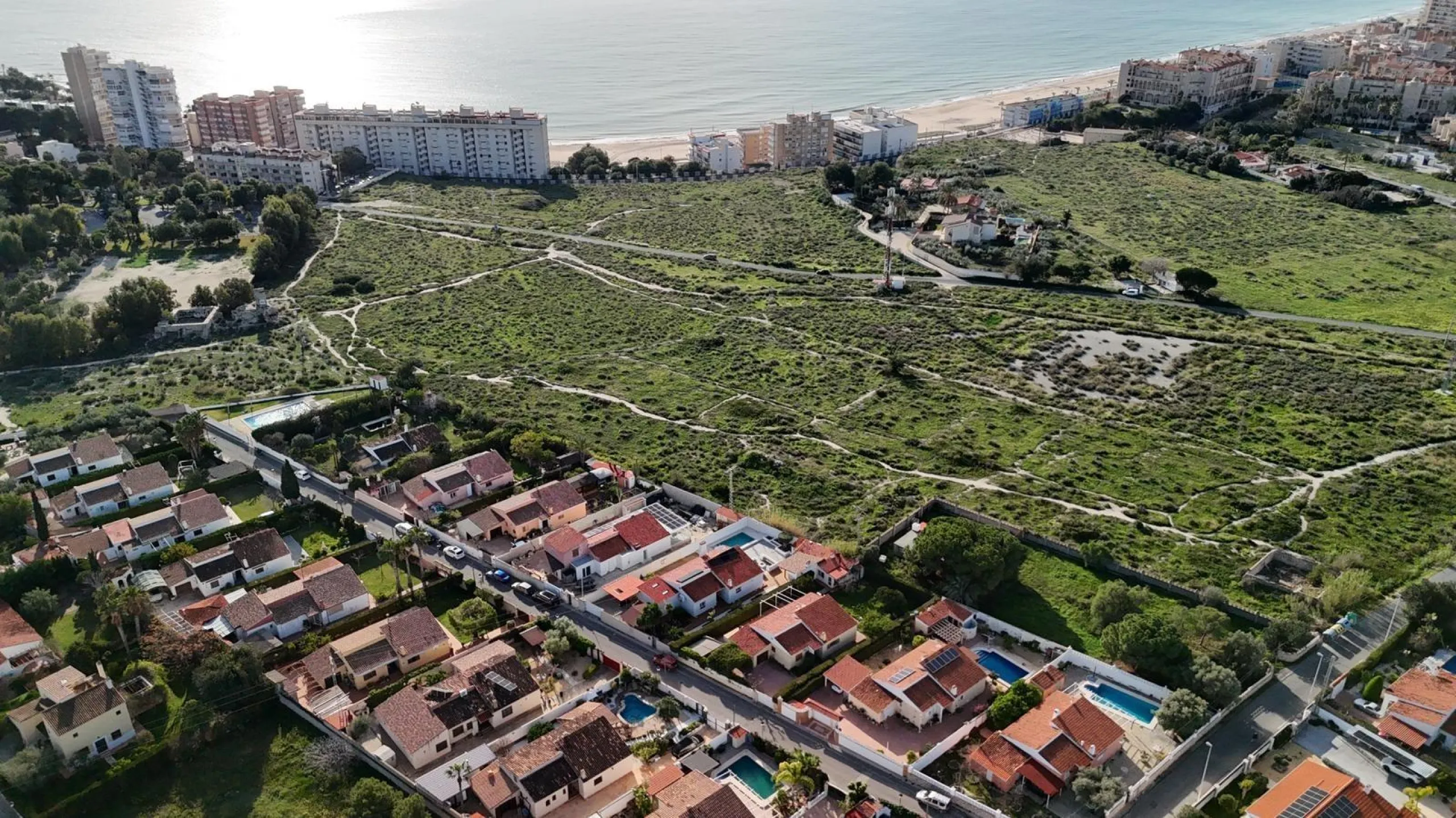 Chalet independiente en El Campello, a pocos minutos del mar 🌊