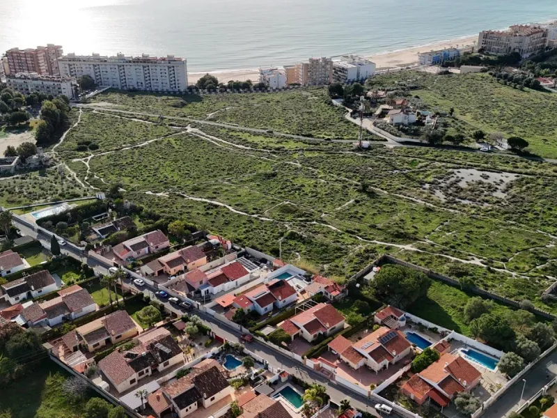 Chalet independiente en El Campello, a pocos minutos del mar 🌊