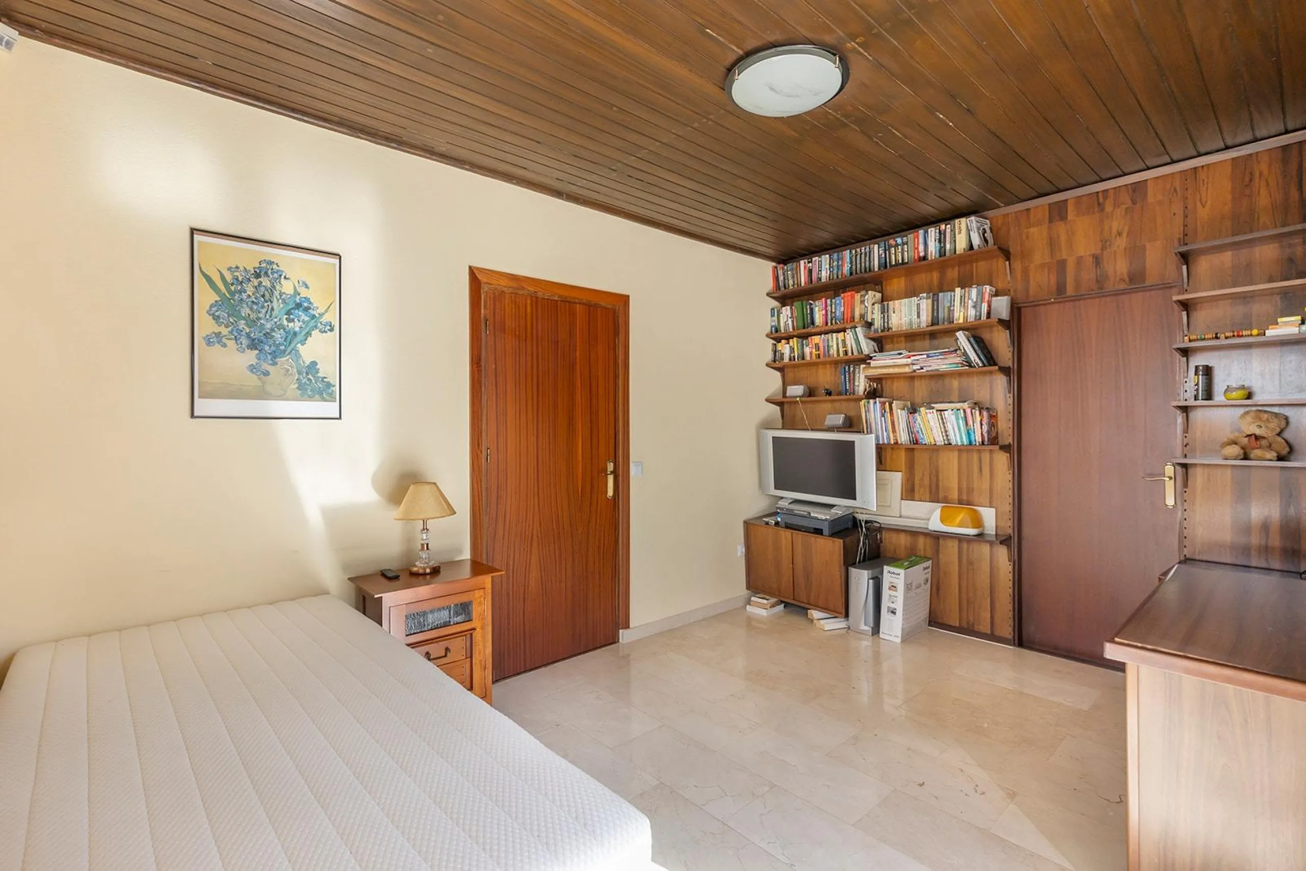 VILLA WITH PRIVATE POOL AND GARDEN IN THE PHILIPPINES WITH A PLOT OF 1510 M2. 5 BEDROOMS. 3 BATHROOMS. SURFACE AREA 366 M2.