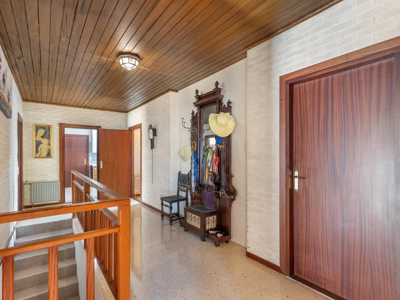 VILLA WITH PRIVATE POOL AND GARDEN IN THE PHILIPPINES WITH A PLOT OF 1510 M2. 5 BEDROOMS. 3 BATHROOMS. SURFACE AREA 366 M2.