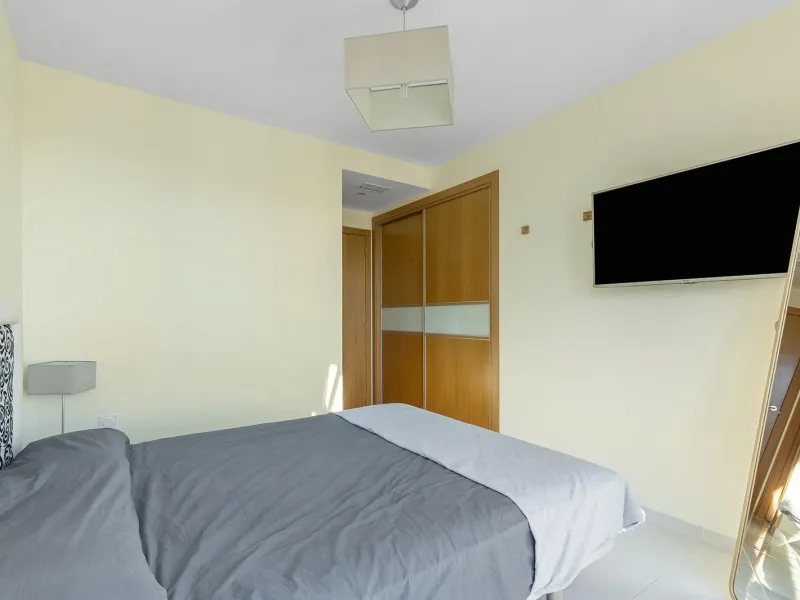 PENTHOUSE WITH SEA VIEWS IN 'SEA SENSE' WITH PRIVATE SOLARIUM. 2 BEDROOMS. 2 BATHROOMS. GARAGE + STORAGE INCLUDED.
