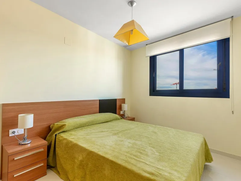PENTHOUSE WITH SEA VIEWS IN 'SEA SENSE' WITH PRIVATE SOLARIUM. 2 BEDROOMS. 2 BATHROOMS. GARAGE + STORAGE INCLUDED.
