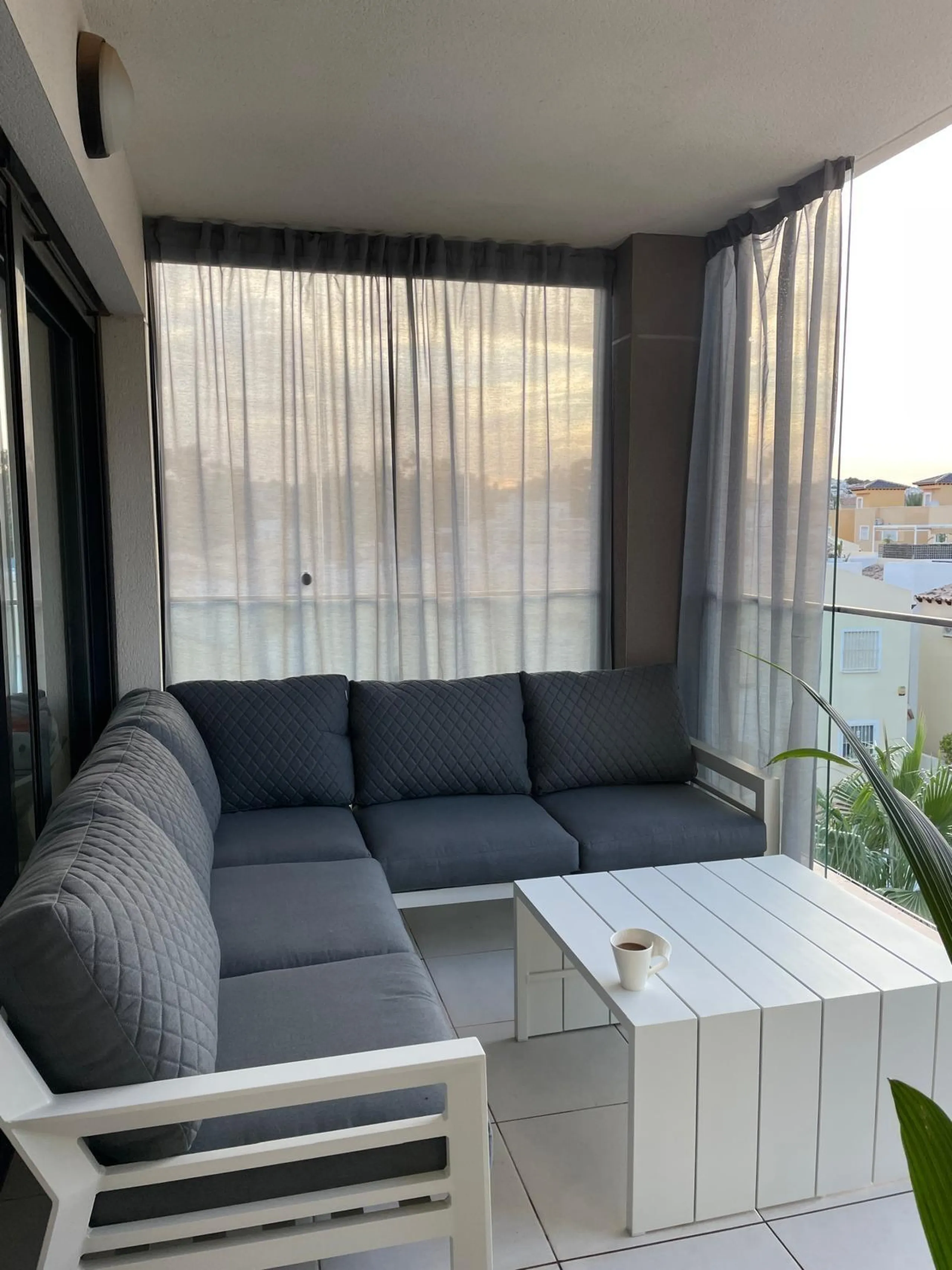 Apartamento Moderno en Orihuela Costa - Las Filipinas con solarium privado.
