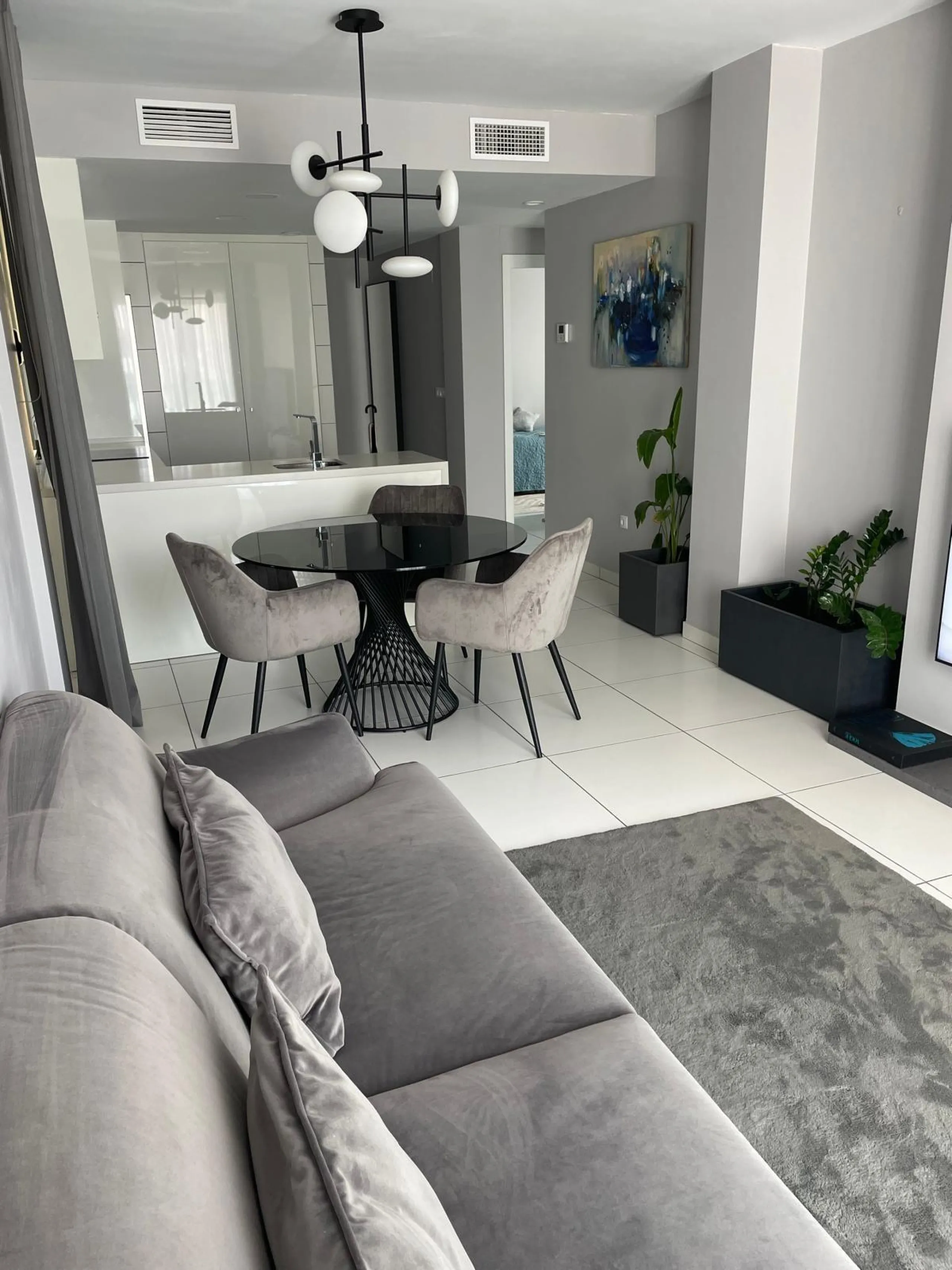 Apartamento Moderno en Orihuela Costa - Las Filipinas con solarium privado.