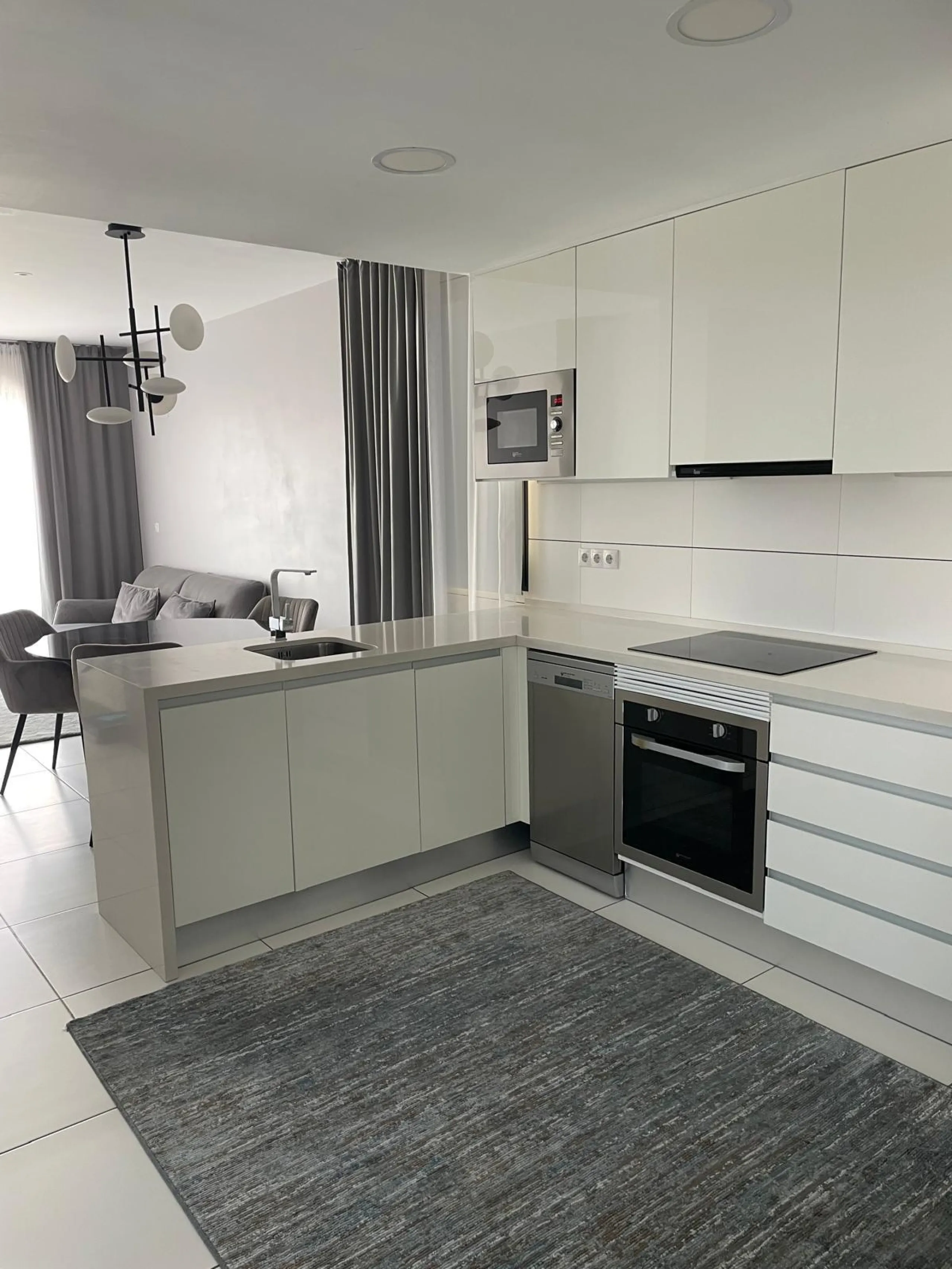 Apartamento Moderno en Orihuela Costa - Las Filipinas con solarium privado.