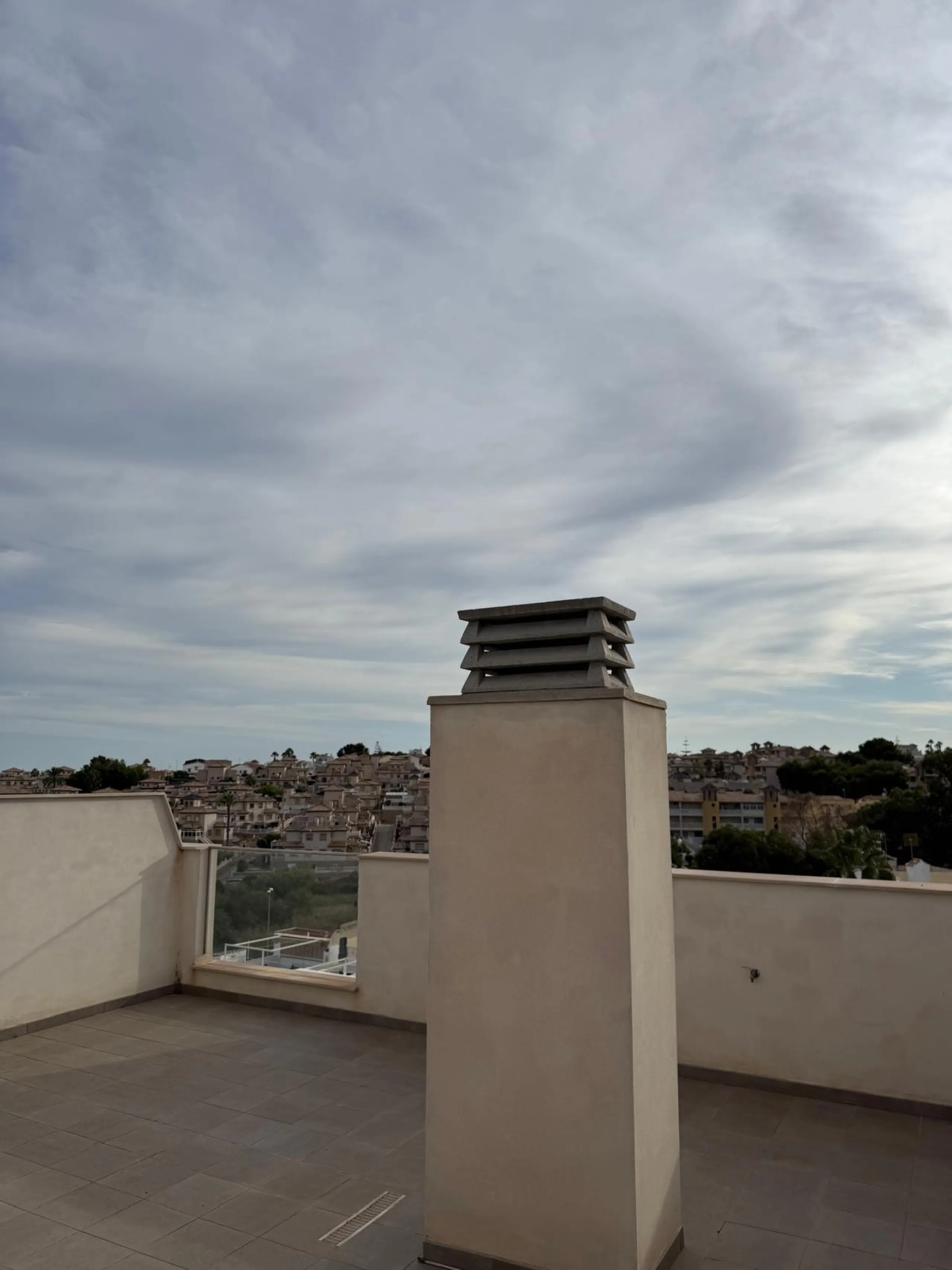Apartamento Moderno en Orihuela Costa - Las Filipinas con solarium privado.