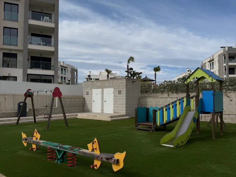 Apartamento Moderno en Orihuela Costa - Las Filipinas con solarium privado.