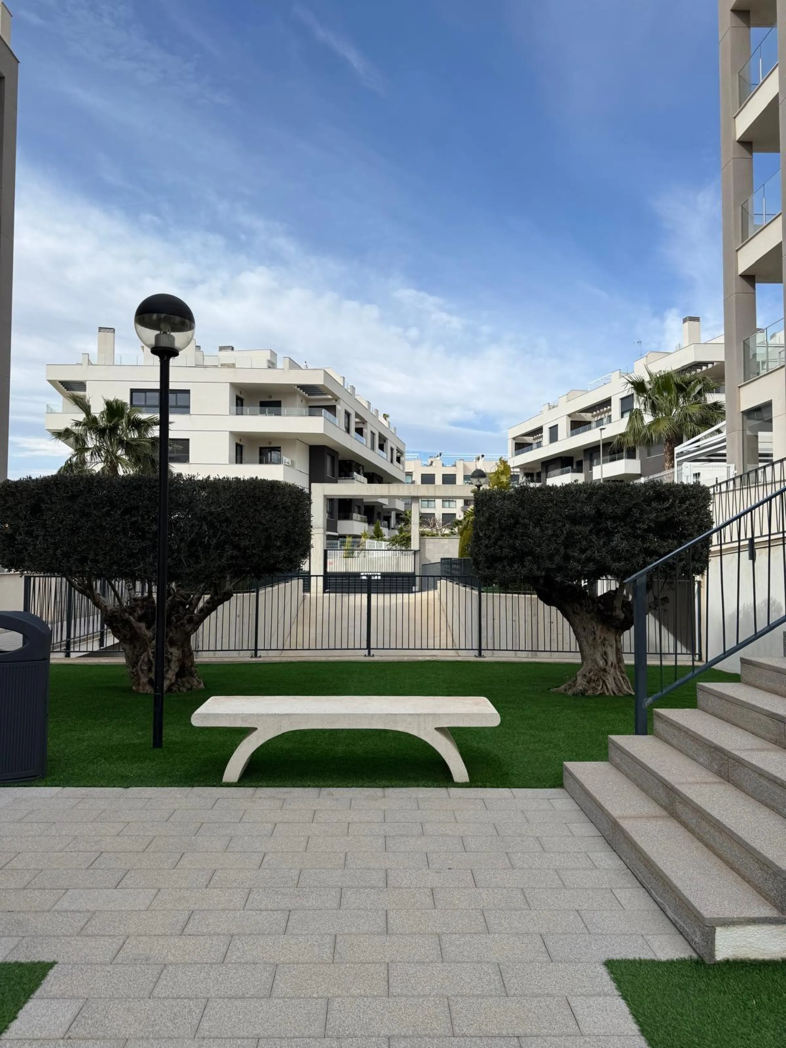 Apartamento Moderno en Orihuela Costa - Las Filipinas con solarium privado.