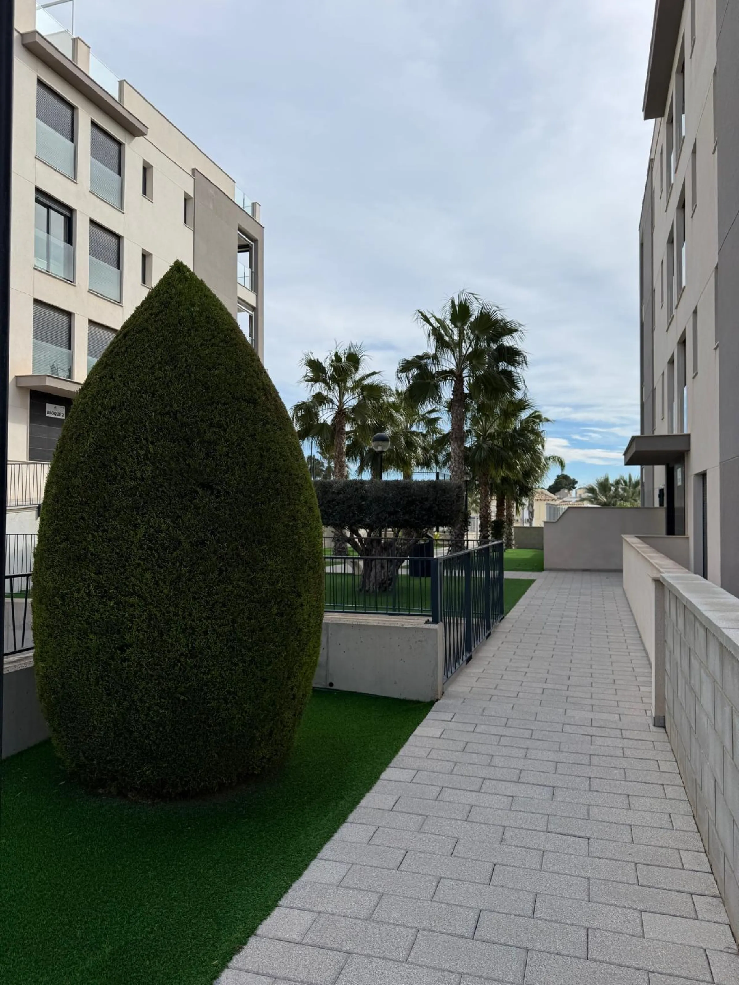 Apartamento Moderno en Orihuela Costa - Las Filipinas con solarium privado.