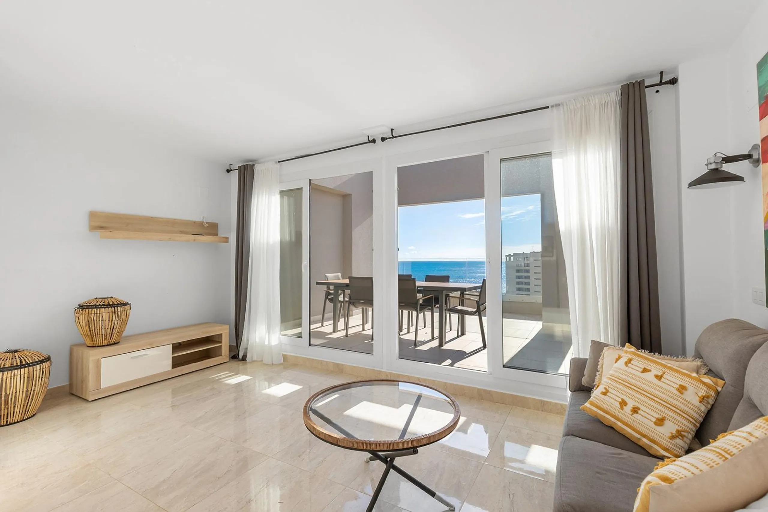 PENTHOUSE WITH SEA VIEWS IN PANORAMA MAR 3 BED. 2 BATHS. GARAGE + STORAGE INCLUDED. AREA OF 139 M2.