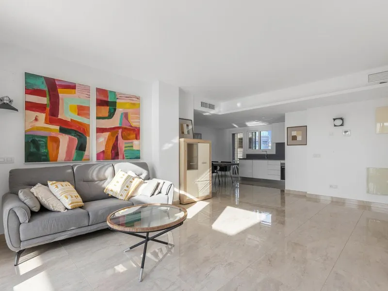 PENTHOUSE WITH SEA VIEWS IN PANORAMA MAR 3 BED. 2 BATHS. GARAGE + STORAGE INCLUDED. AREA OF 139 M2.
