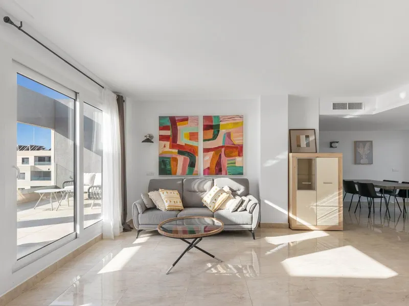 PENTHOUSE WITH SEA VIEWS IN PANORAMA MAR 3 BED. 2 BATHS. GARAGE + STORAGE INCLUDED. AREA OF 139 M2.